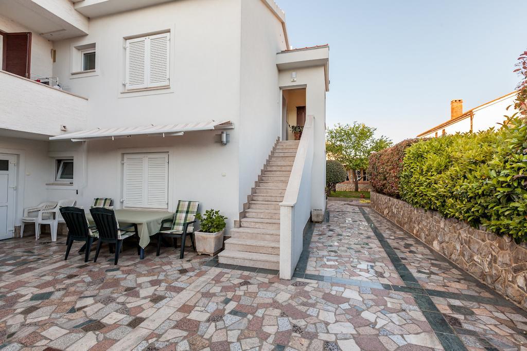 Villa Maria Krk Town Exterior photo